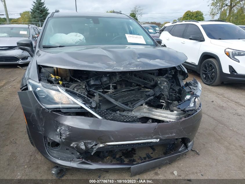 2020 CHRYSLER PACIFICA TOURING L - 2C4RC1BG1LR125582