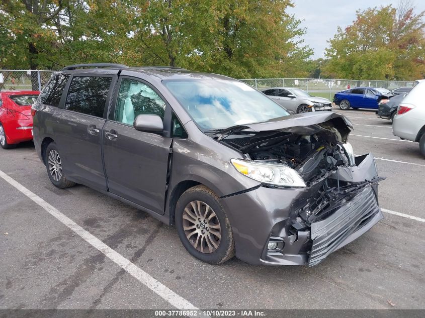 5TDYZ3DC3JS930584 2018 TOYOTA SIENNA, photo no. 1