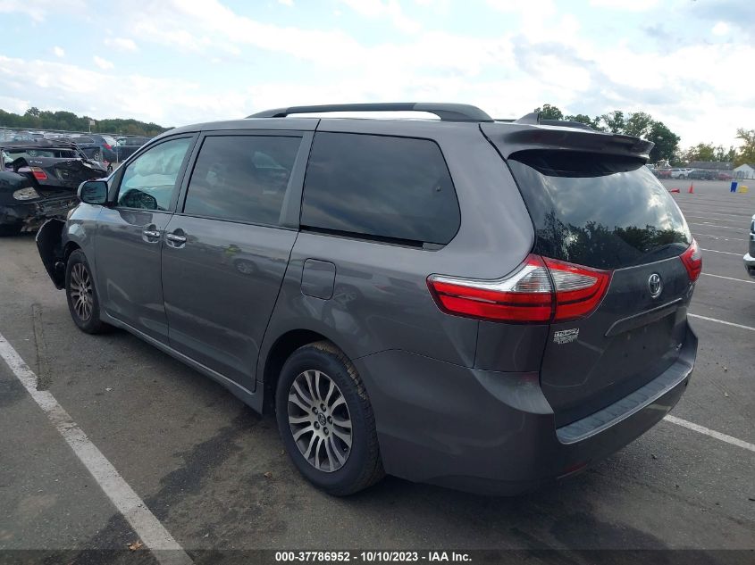 5TDYZ3DC3JS930584 2018 TOYOTA SIENNA, photo no. 3