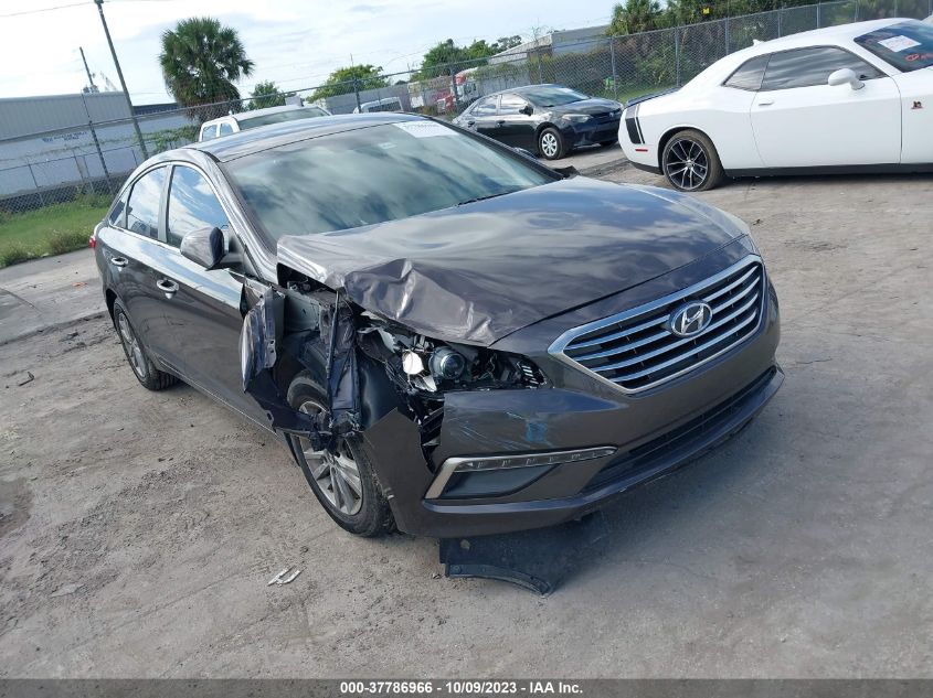 2015 HYUNDAI SONATA 2.4L SE - 5NPE24AF9FH135919