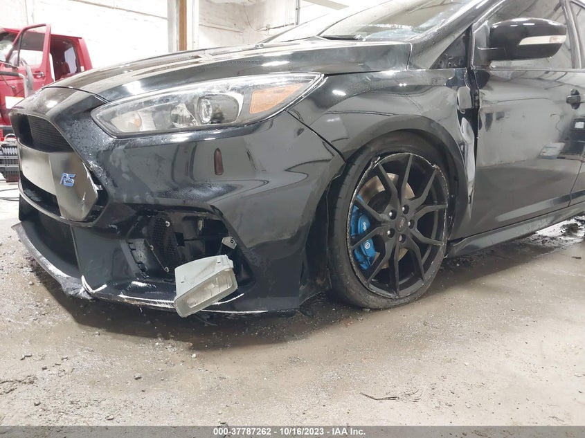 VIN WF0DP3TH7H4123232 2017 FORD FOCUS RS