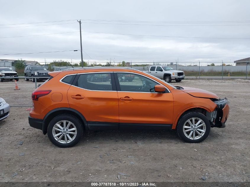2017 NISSAN ROGUE SPORT SV - JN1BJ1CR4HW138092