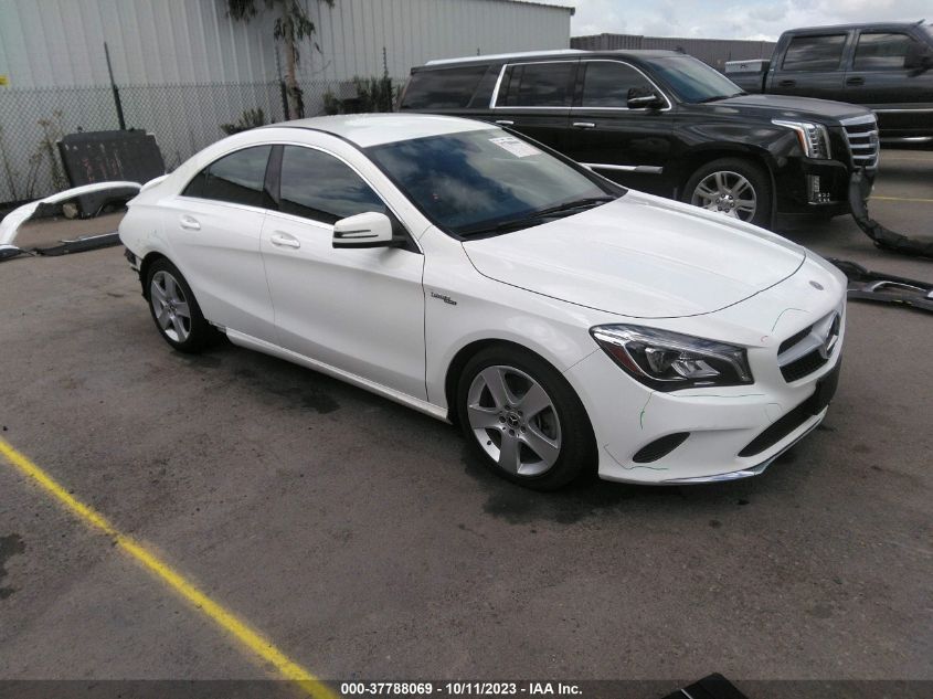 WDDSJ4EB7KN742432 Mercedes-Benz CLA 250