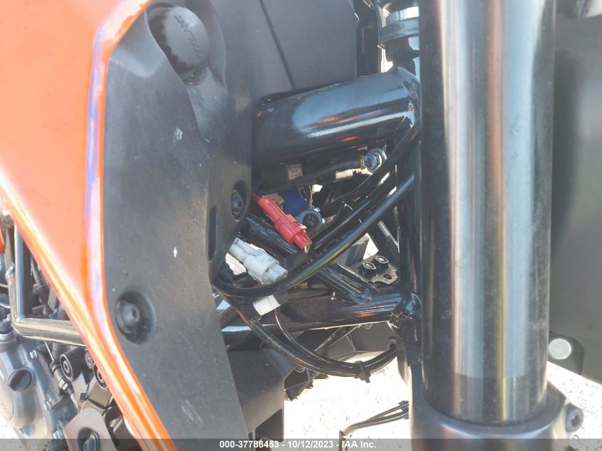 2022 KTM 200 DUKE - MD2JPC405NC035659