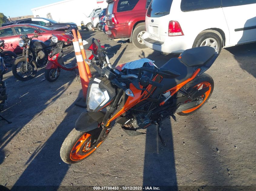 2022 KTM 200 DUKE - MD2JPC405NC035659