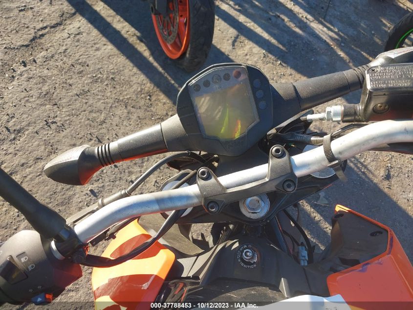 2022 KTM 200 DUKE - MD2JPC405NC035659