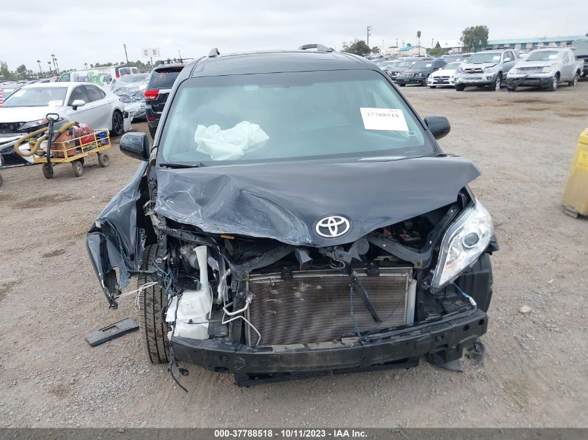 5TDYK3DC1FS643966 2015 TOYOTA SIENNA, photo no. 13