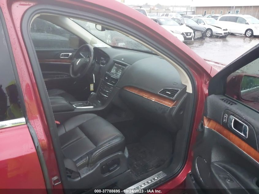 2013 LINCOLN MKT ECOBOOST - 2LMHJ5AT5DBL50362