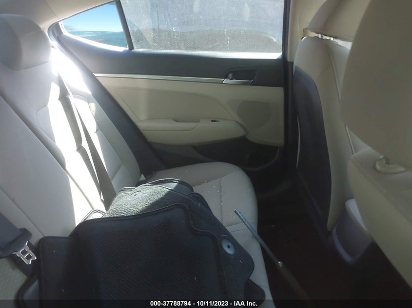 VIN KMHD74LF2LU927806 2020 HYUNDAI ELANTRA SE
