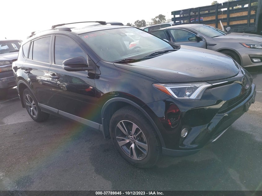 VIN 2T3WFREV7JW480519 2018 TOYOTA RAV4 ADVENTURE/XLE