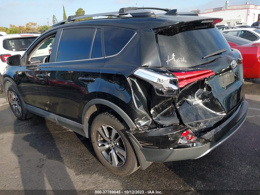 VIN 2T3WFREV7JW480519 2018 TOYOTA RAV4 ADVENTURE/XLE