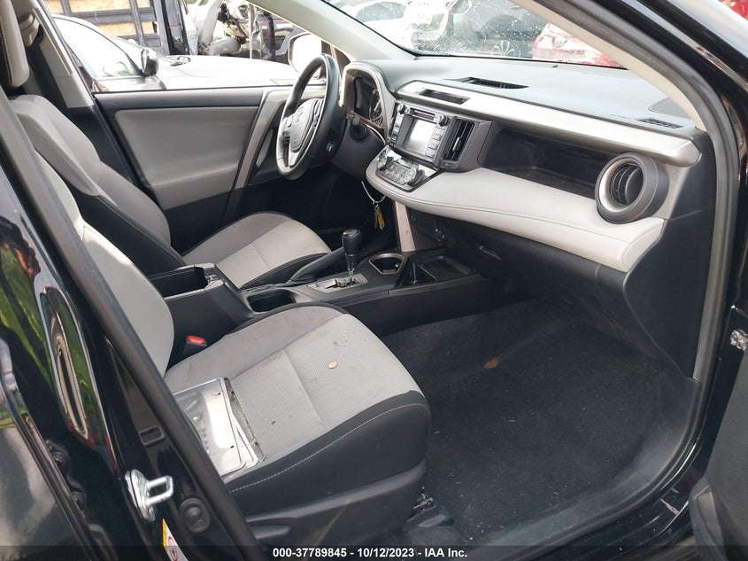 VIN 2T3WFREV7JW480519 2018 TOYOTA RAV4 ADVENTURE/XLE