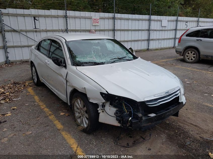2013 CHRYSLER 200 LX - 1C3CCBAG2DN743106