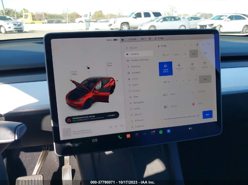 5YJYGDEEXMF224488 Tesla Model Y LONG RANGE 17