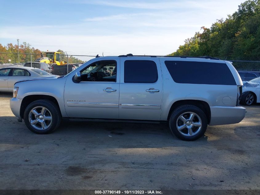 2013 CHEVROLET SUBURBAN 1500 LTZ 1GNSKKE75DR373399