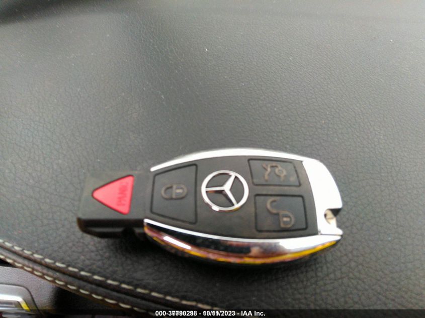 2015 MERCEDES-BENZ C 300 SPORT 4MATIC/LUXURY 4MATIC/4MATIC - 55SWF4KB0FU009028