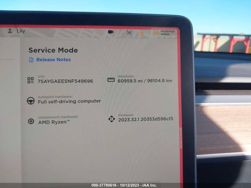 VIN 7SAYGAEE5NF549696 2022 TESLA MODEL Y