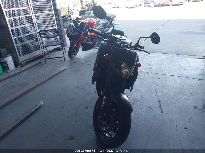 2022 SUZUKI GSX-S750 M/Z - JS1C533D6N7100076
