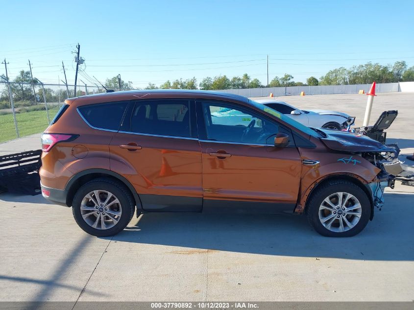 2017 FORD ESCAPE SE - 1FMCU0GD4HUE04123