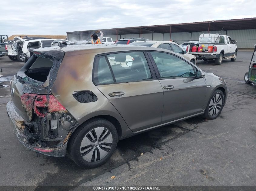 2016 VOLKSWAGEN E-GOLF SE - WVWKP7AU4GW914726