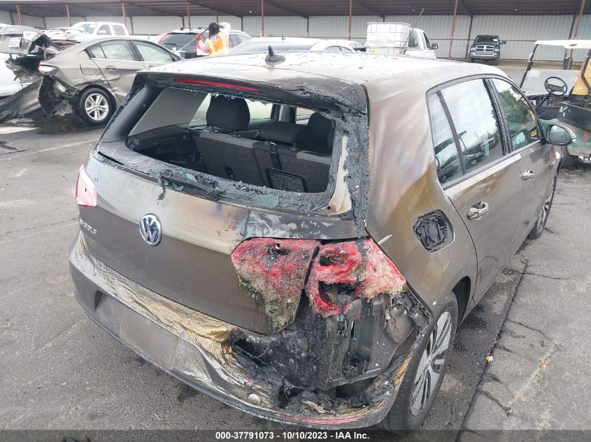 2016 VOLKSWAGEN E-GOLF SE - WVWKP7AU4GW914726
