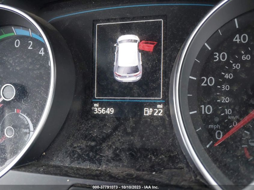 2016 VOLKSWAGEN E-GOLF SE - WVWKP7AU4GW914726