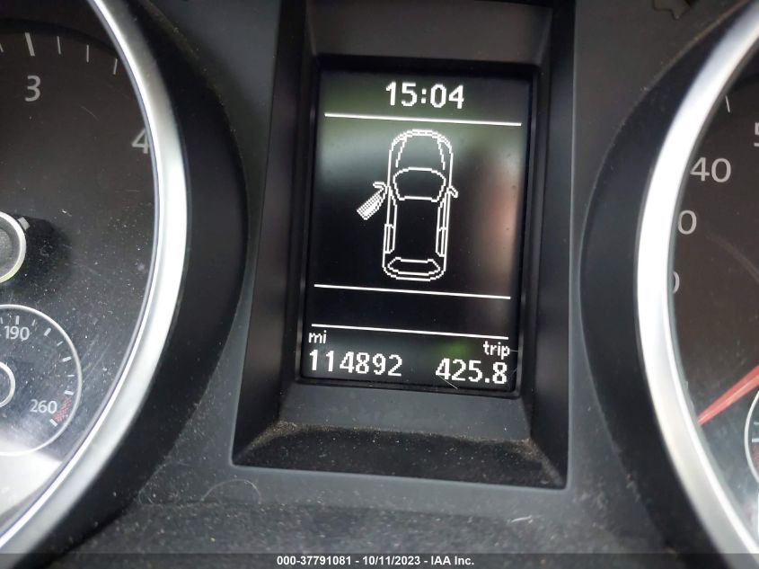 2013 VOLKSWAGEN GOLF TDI W/SUNROOF & NAV - WVWDM7AJ6DW114092