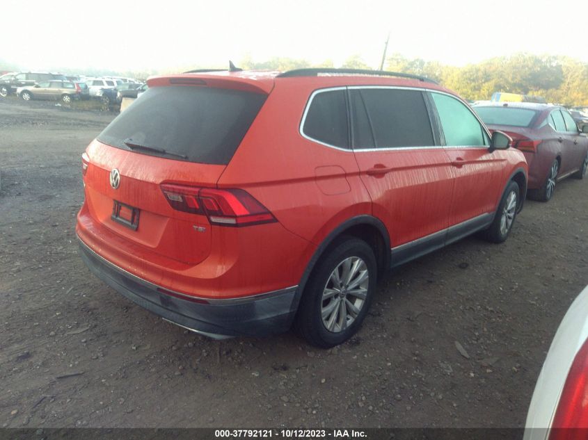 2018 VOLKSWAGEN TIGUAN SEL/SE - 3VV3B7AXXJM160284