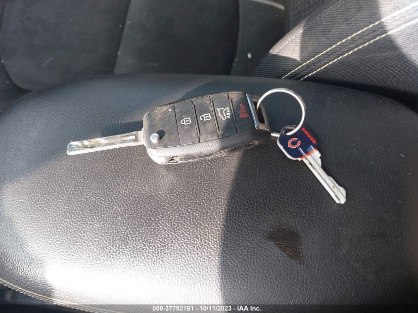 2014 KIA SOUL + - KNDJP3A52E7066706