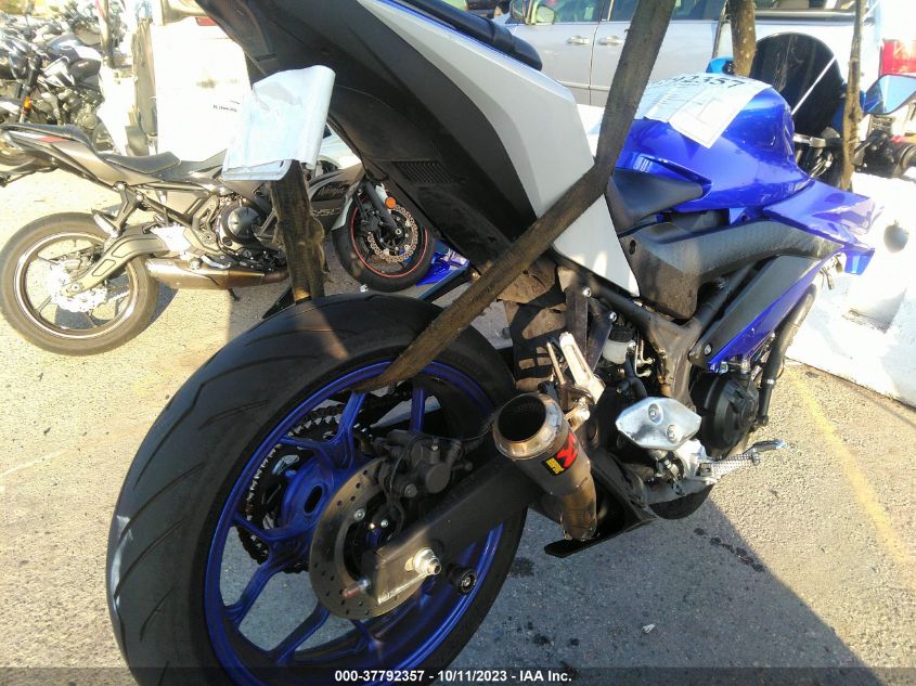 2021 YAMAHA YZFR3 A MH3RH18Y9MK008058