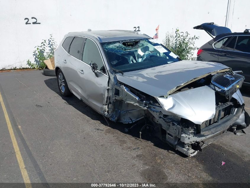 LYV102RK3JB101526 VOLVO XC60 MOMENTUM 2018