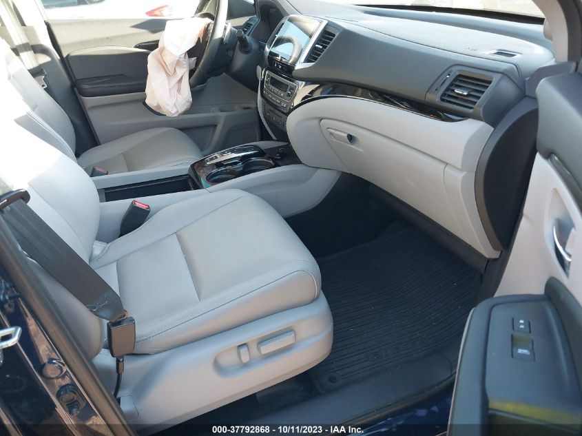 2017 HONDA PILOT TOURING - 5FNYF6H90HB085622