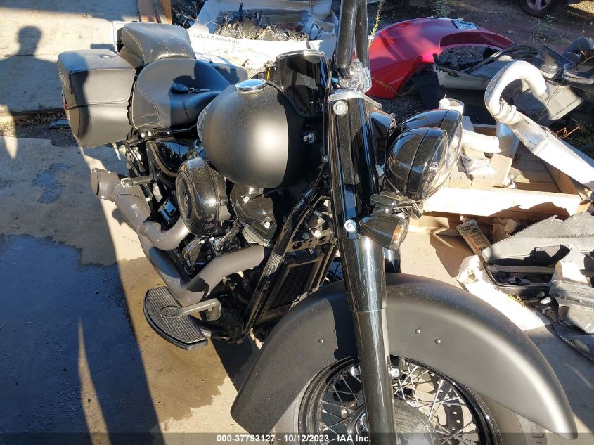 1HD1YAJ36JC022191 HARLEY-DAVIDSON FLHC HERITAGE CLASSIC 2018