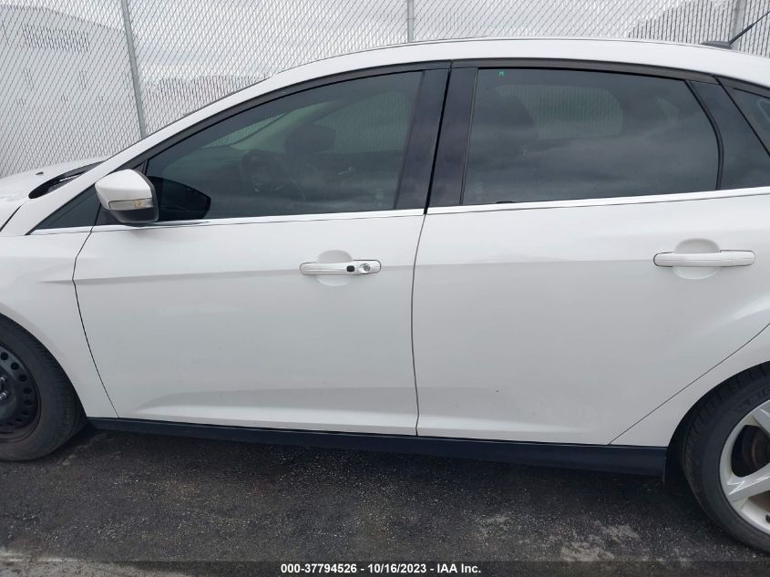 2014 FORD FOCUS TITANIUM - 1FADP3J21EL438908