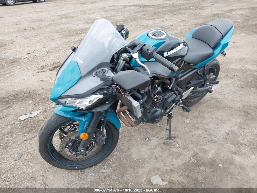 VIN ML5EXEM18MDA26245 2021 KAWASAKI EX650 M