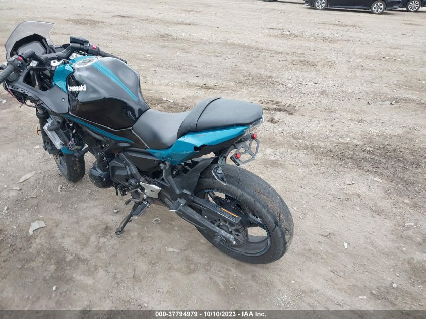 VIN ML5EXEM18MDA26245 2021 KAWASAKI EX650 M