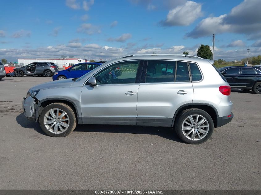 2016 VOLKSWAGEN TIGUAN SE - WVGAV7AXXGW607164