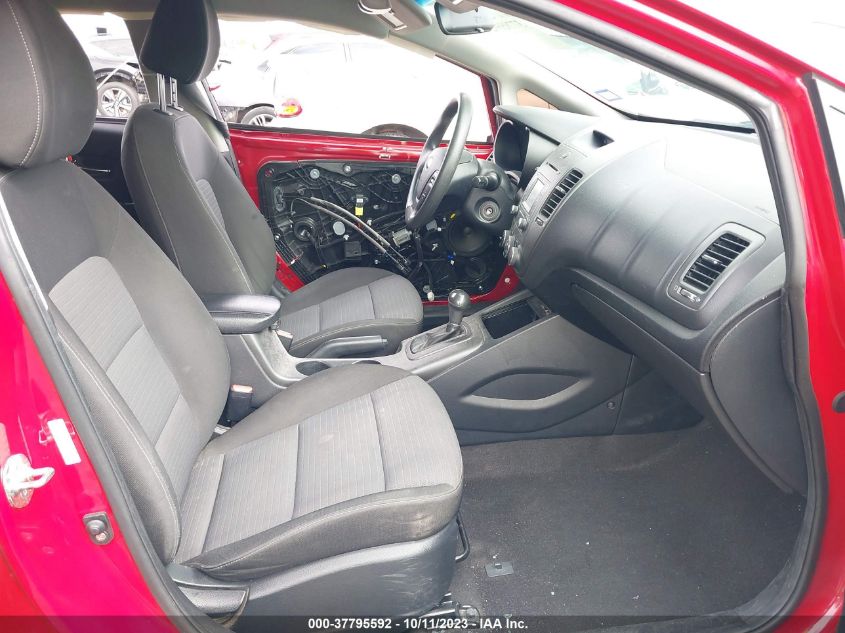2016 KIA FORTE LX - KNAFX4A62G5509808