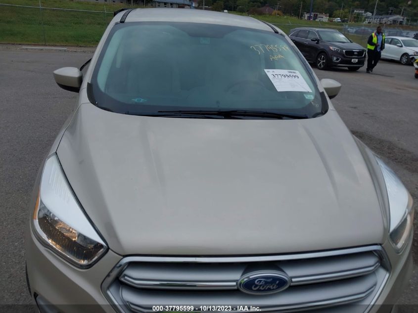 1FMCU0GD7HUC25428 2017 FORD ESCAPE, photo no. 6