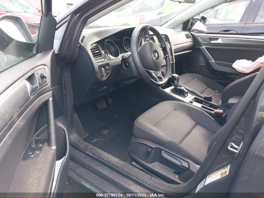 2019 VOLKSWAGEN E-GOLF SE - WVWKR7AU9KW919326