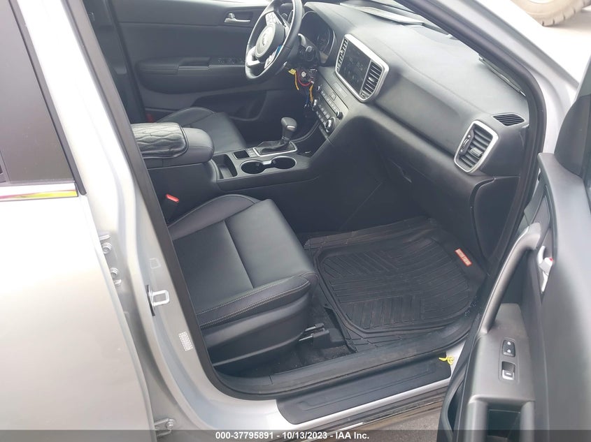 VIN KNDP6CACXL7828656 2020 KIA SPORTAGE S