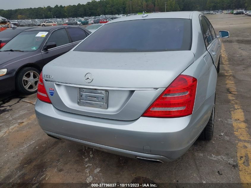 2013 MERCEDES-BENZ S 550 WDDNG7DB8DA493440
