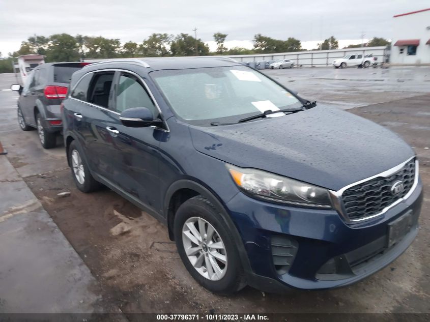 2019 KIA SORENTO LX - 5XYPG4A33KG438597