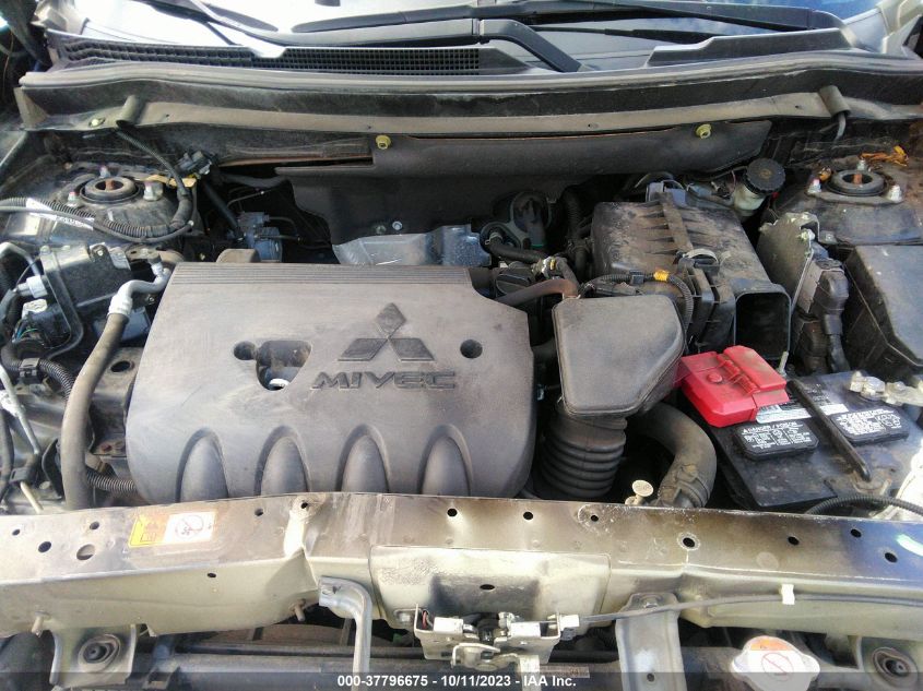 2018 MITSUBISHI OUTLANDER SE/SEL - JA4AD3A39JZ046873
