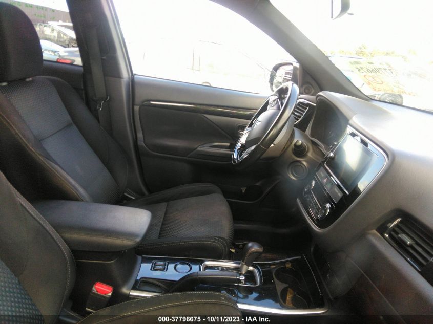 2018 MITSUBISHI OUTLANDER SE/SEL - JA4AD3A39JZ046873