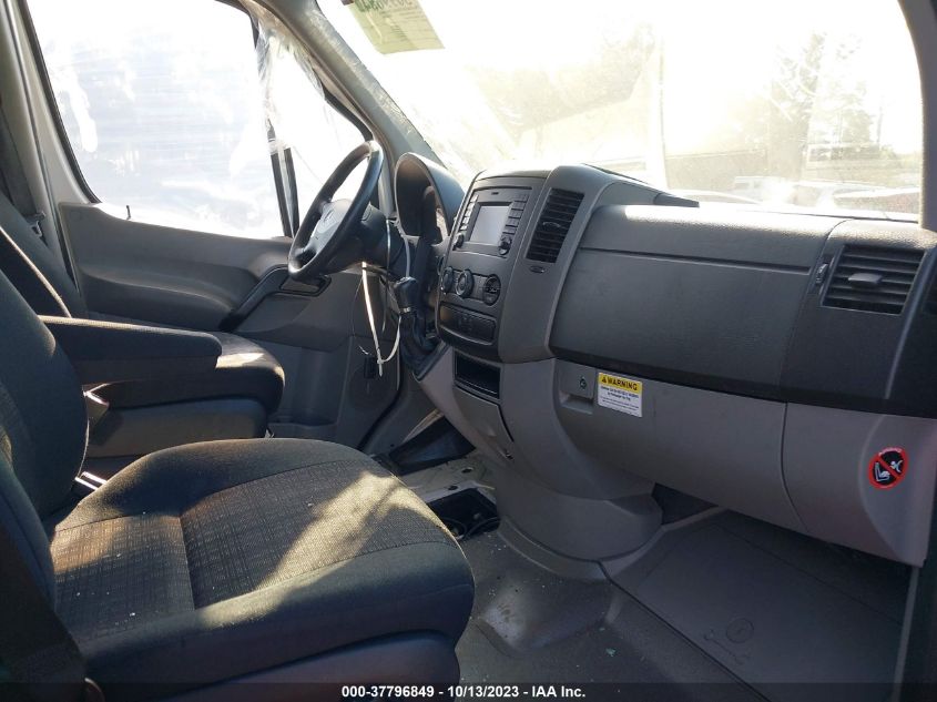 2015 MERCEDES-BENZ SPRINTER 2500 HIGH ROOF WD3PE8CC9FP119180