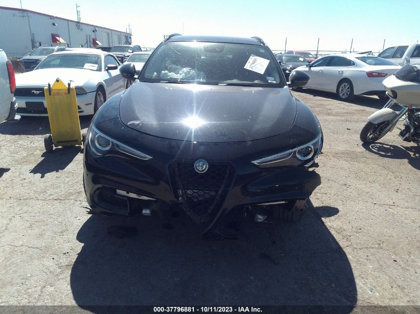 ZASPAKANXK7C33970 Alfa Romeo Stelvio   12