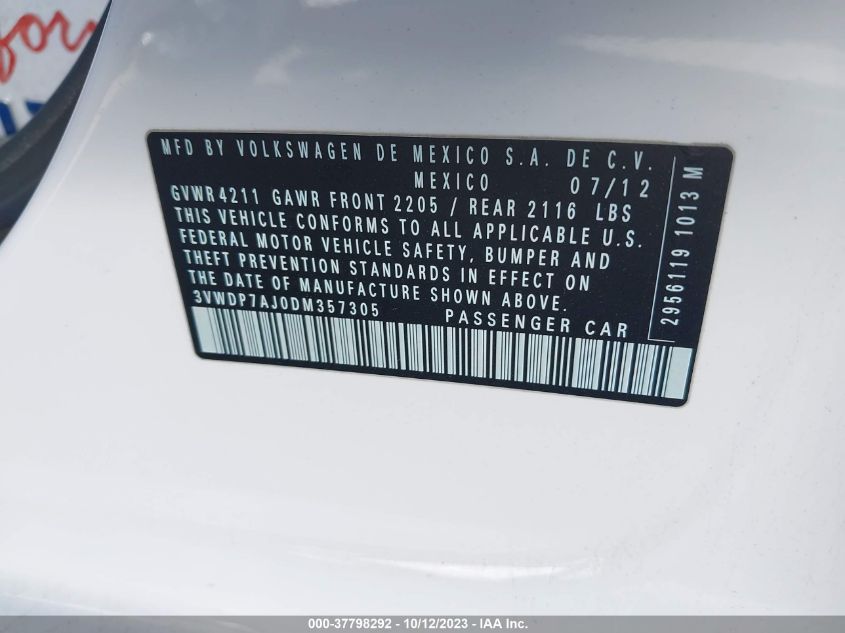 2013 VOLKSWAGEN JETTA SEDAN SE - 3VWDP7AJ0DM357305