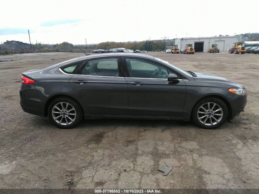 2017 FORD FUSION SE - 3FA6P0HD9HR375013