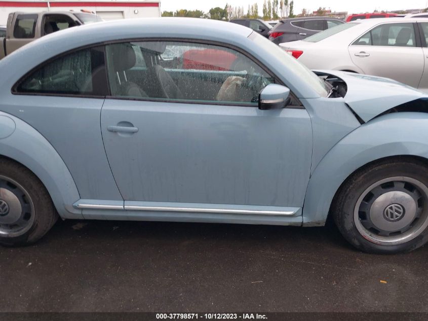 2013 VOLKSWAGEN BEETLE COUPE 2.5L - 3VWJP7AT1DM607882